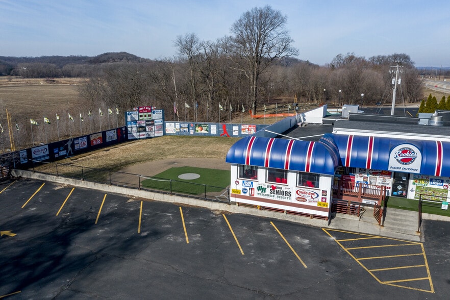 More Photos Of 10267 US Highway 14, Mazomanie Sports And Entertainment For Sale