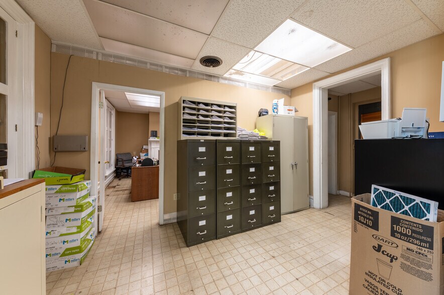 More Photos Of 164 Eyster Rd, Halltown Manufacturing For Sale