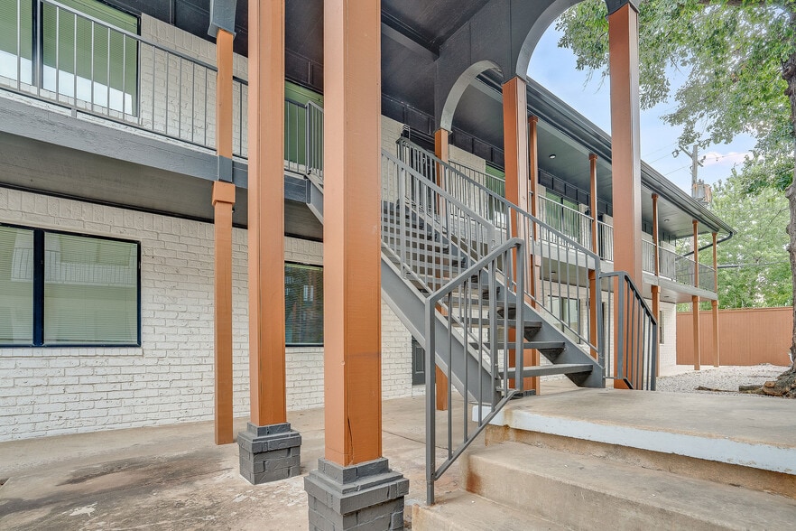 More Photos Of 1150 S Quaker Ave, Tulsa Apartments For Sale