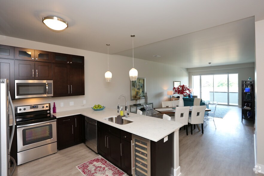 More Photos Of 4175 N Oakland Ave, Shorewood Multifamily For Sale