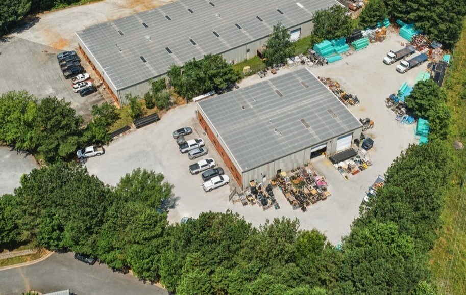 More Photos Of 3450 Novis Pt NW, Acworth Warehouse For Lease