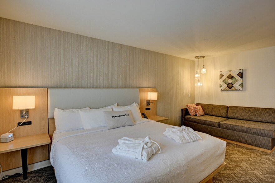 More Photos Of 733 US Highway 24 N, Buena Vista Hotel For Sale