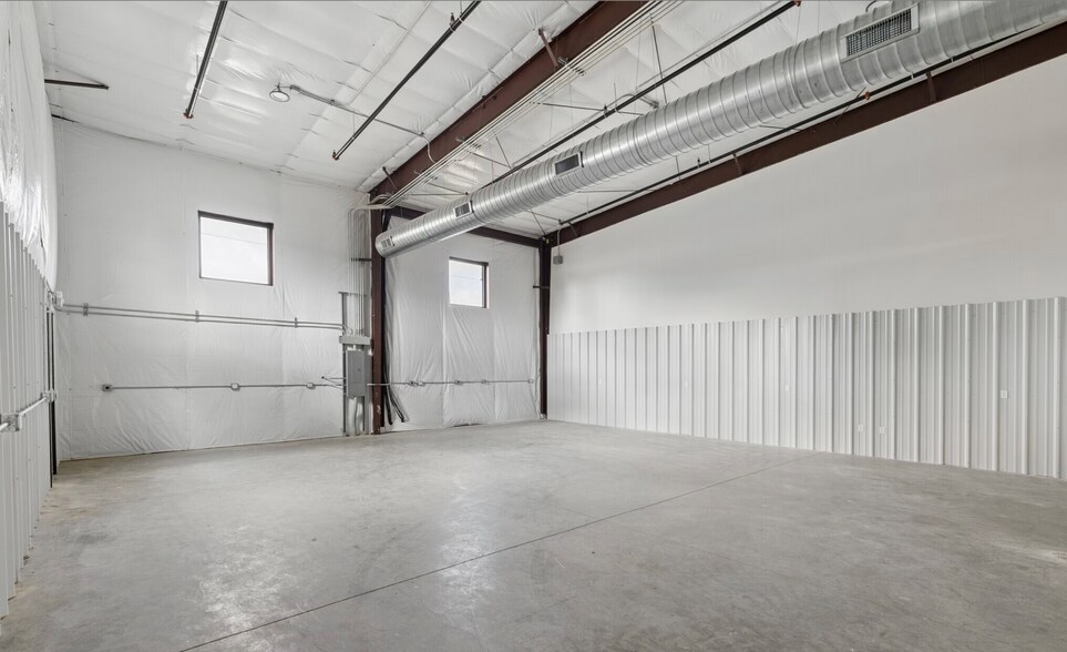 More Photos Of 1552 Boston st, Lehi Industrial For Lease