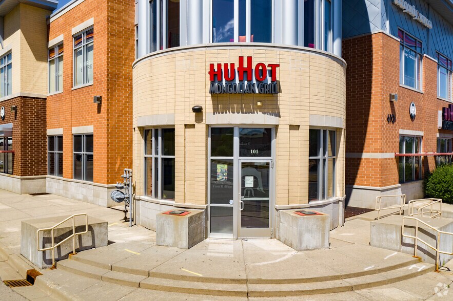More Photos Of 610 Junction Rd, Madison Storefront Retail Office For Lease