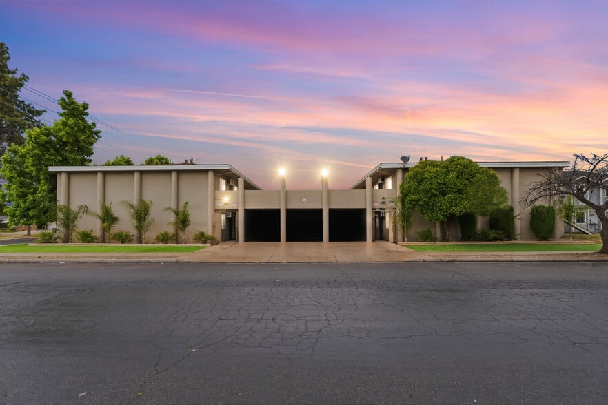 Primary Photo Of 1312-1322 Bulldog Ln, Fresno Apartments For Sale