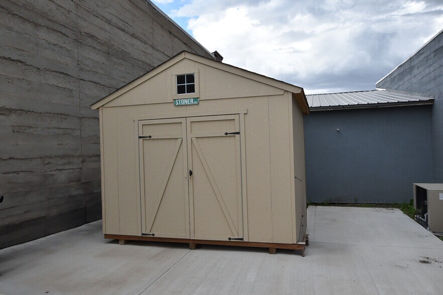 More Photos Of 1035 Park Ave, Monte Vista Specialty For Sale