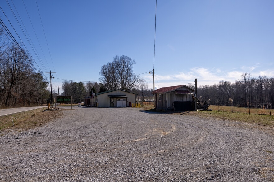 More Photos Of 6735 Wassom Memorial Hwy, Grandview General Retail For Sale