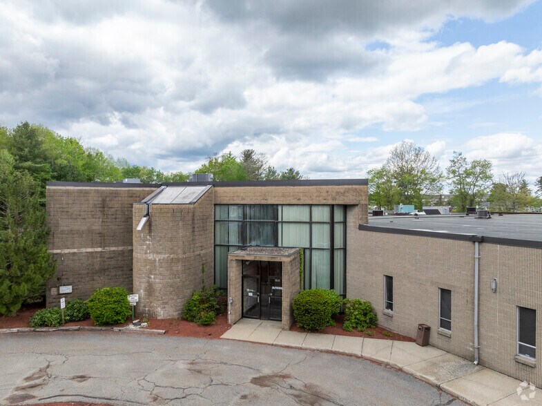 More Photos Of 7 Stuart Rd, Chelmsford Light Manufacturing For Lease