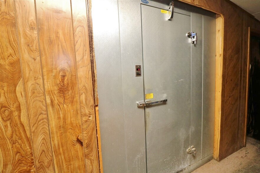 More Photos Of 121 S Main St, Tioga Restaurant For Sale