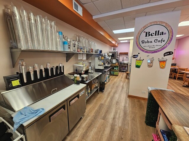 More Photos Of 5337-5353 W Devon Ave, Chicago Storefront Retail Office For Sale
