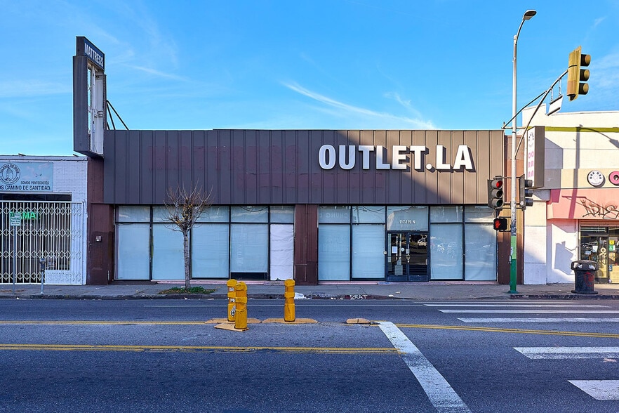 More Photos Of 115 N Western Ave, Los Angeles Storefront For Lease