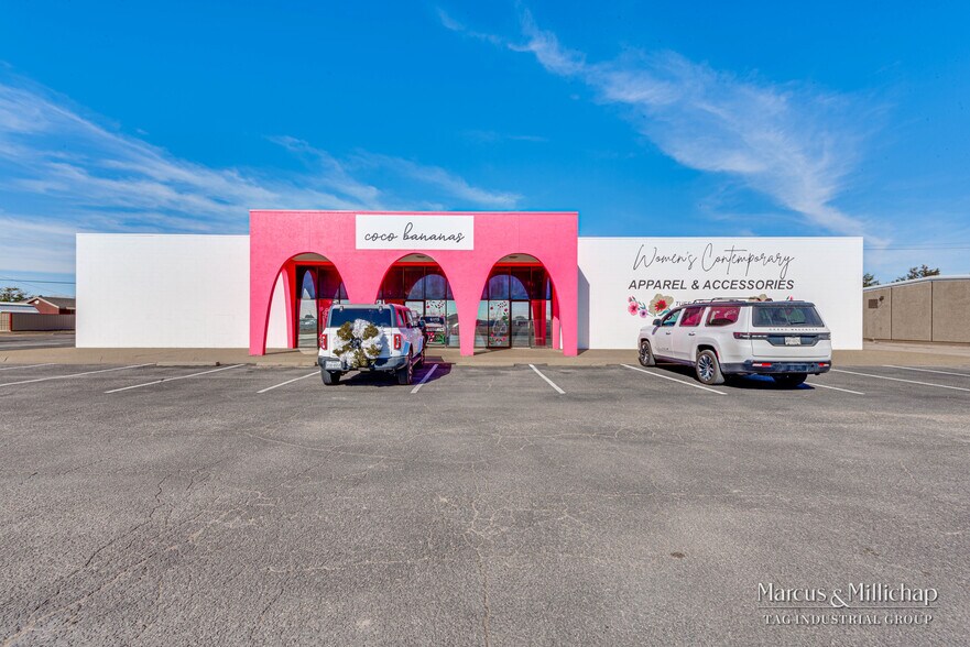 Primary Photo Of 2308 W Front St, Midland Showroom For Sale