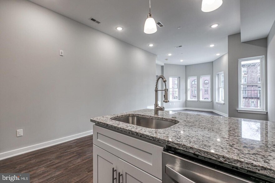 More Photos Of 1316 S Broad St, Philadelphia Apartments For Sale