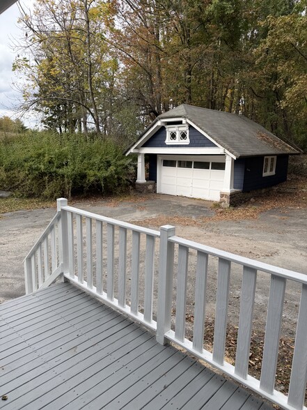 More Photos Of 80 Jefferson St, Monticello Office Residential For Sale