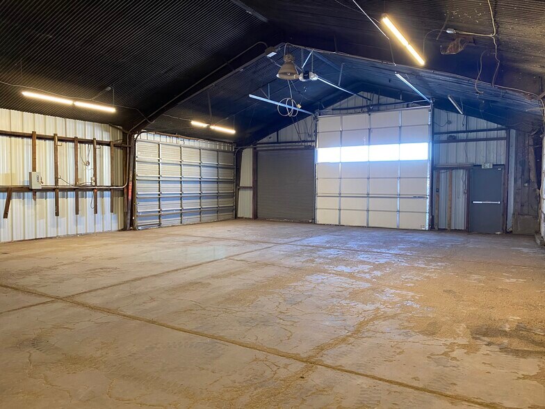 More Photos Of 140 Factory Rd, Eaton Service For Sale