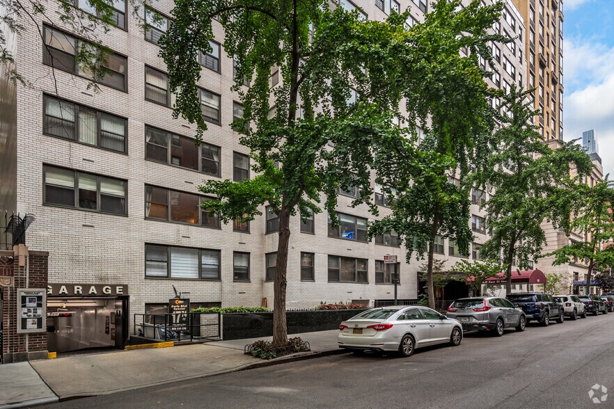 More Photos Of 420 E 51st St, New York Apartments For Lease