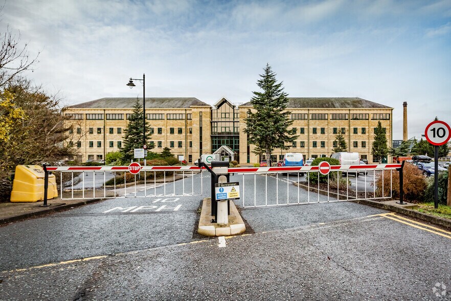 Salts Mill Rd, Shipley, WYK BD17 7TD Coworking Space