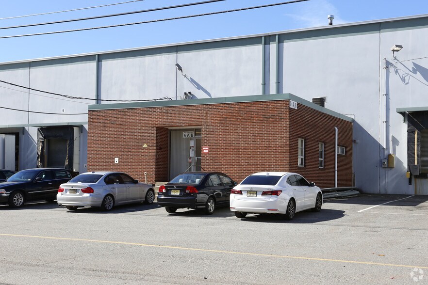 More Photos Of 5 Terminal Way, Avenel Warehouse For Lease