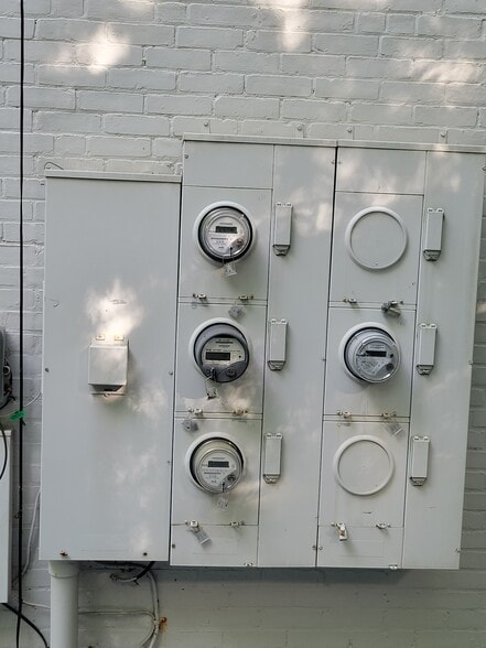 More Photos Of 73 Main St S, Woodbury Storefront Retail Office For Sale