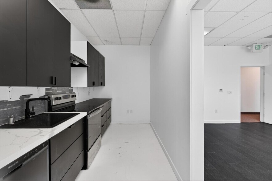 More Photos Of 4101 Rosemead Blvd, Pico Rivera Office For Lease