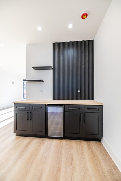 More Photos Of 2327 S Homan Ave, Chicago Apartments For Sale