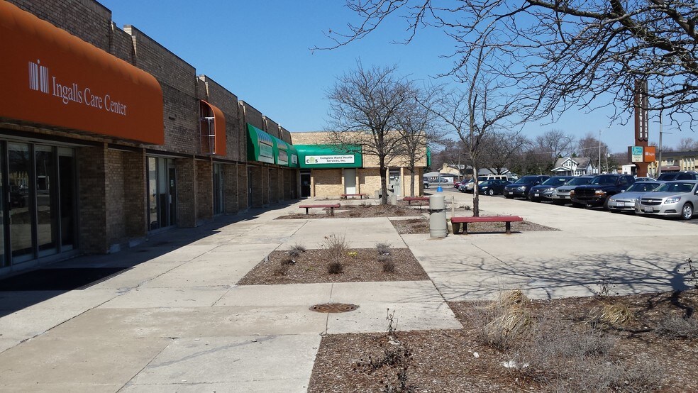 More Photos Of 16230-16252 Prince Dr, South Holland Unknown For Lease