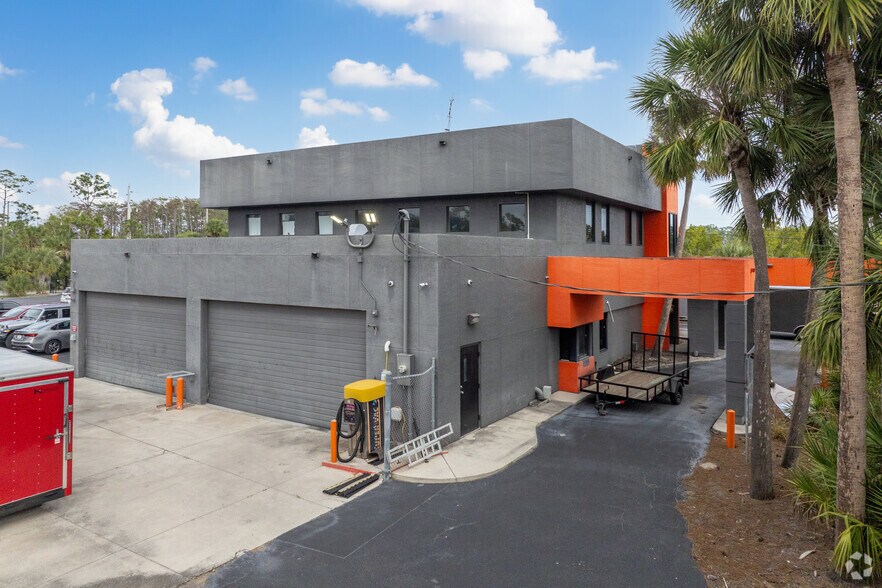 More Photos Of 13500 Intrepid Ln, Fort Myers Storefront Retail Office For Sale