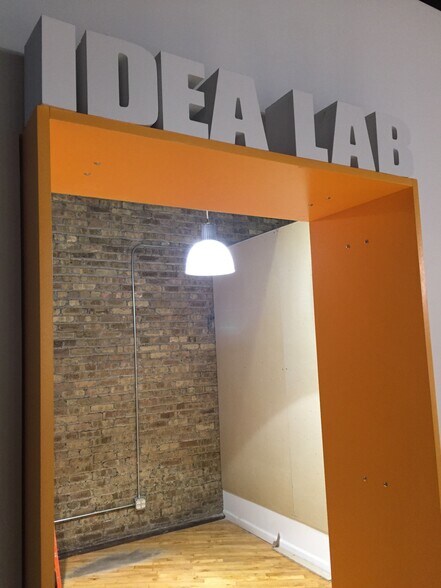 More Photos Of 1000 N Halsted St, Chicago Loft Creative Space For Lease