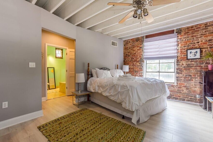 More Photos Of 51 Elliott St SW, Atlanta Storefront Retail Residential For Sale