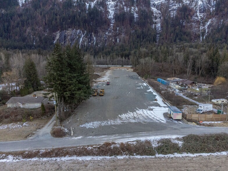 More Photos Of 61934 Estell Rd, Hope Land For Lease