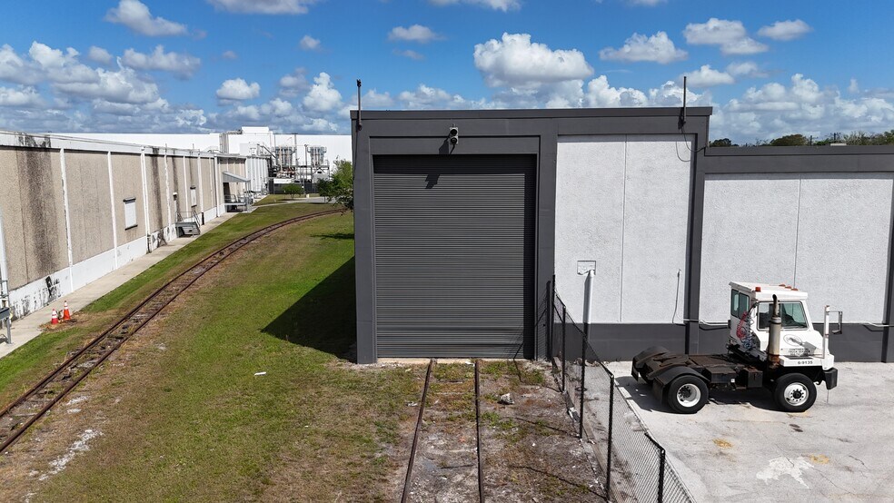 More Photos Of 5400 Longleaf St, Jacksonville Refrigeration Cold Storage For Lease