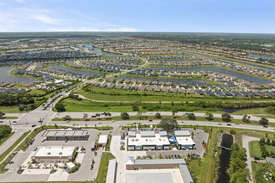 More Photos Of 10650 SW Crosstown Pky, Port Saint Lucie Freestanding For Sale