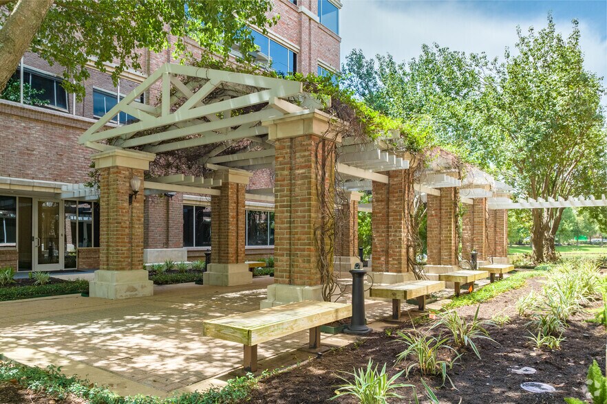 More Photos Of 1650 Highway 6, Sugar Land Unknown For Lease