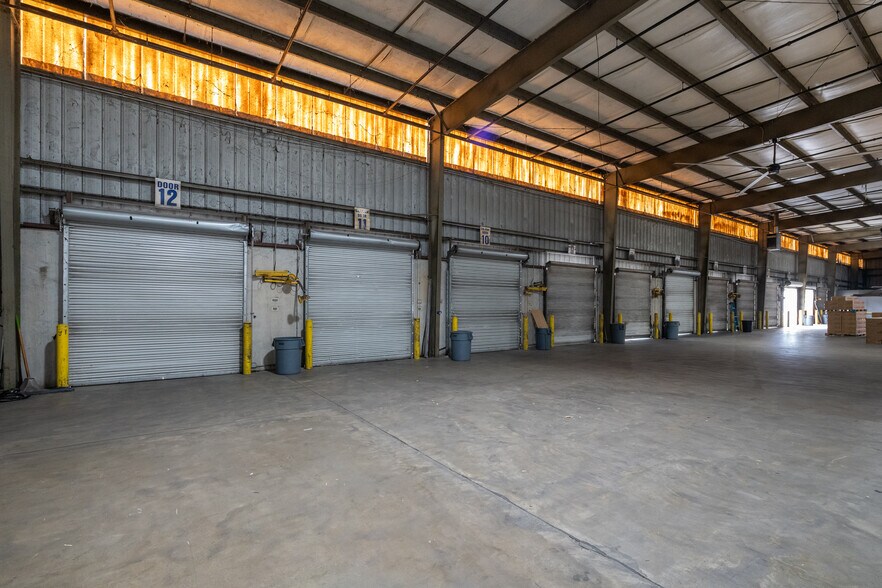 More Photos Of 198 Gulfstream Rd, Savannah Warehouse For Lease