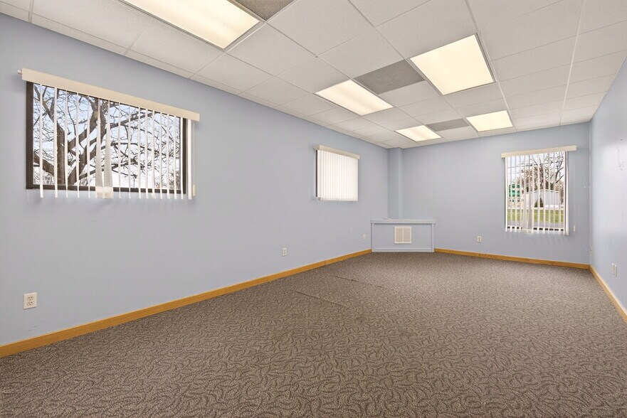 More Photos Of 6280 State Route 96, Farmington Freestanding For Lease