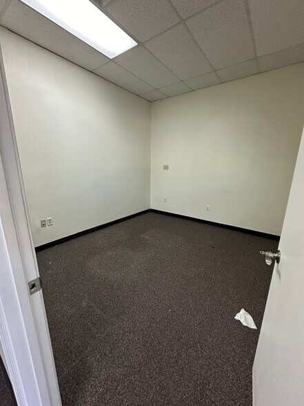 More Photos Of 2070 Sugarloaf Pky, Lawrenceville Unknown For Lease