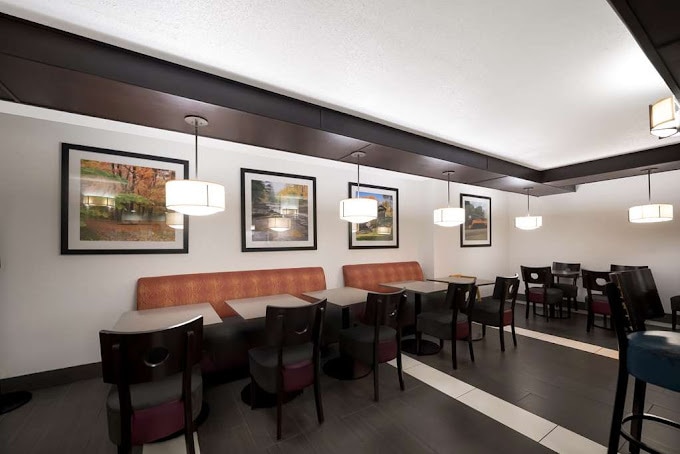 More Photos Of 5090 Beckley Rd, Battle Creek Hotel For Sale