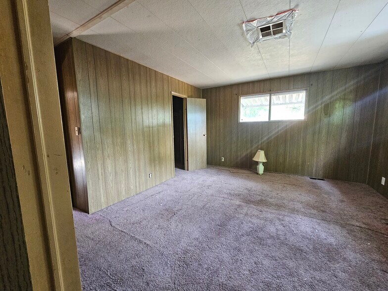 More Photos Of 21298 Calistoga rd, Middletown Storefront Retail Residential For Sale