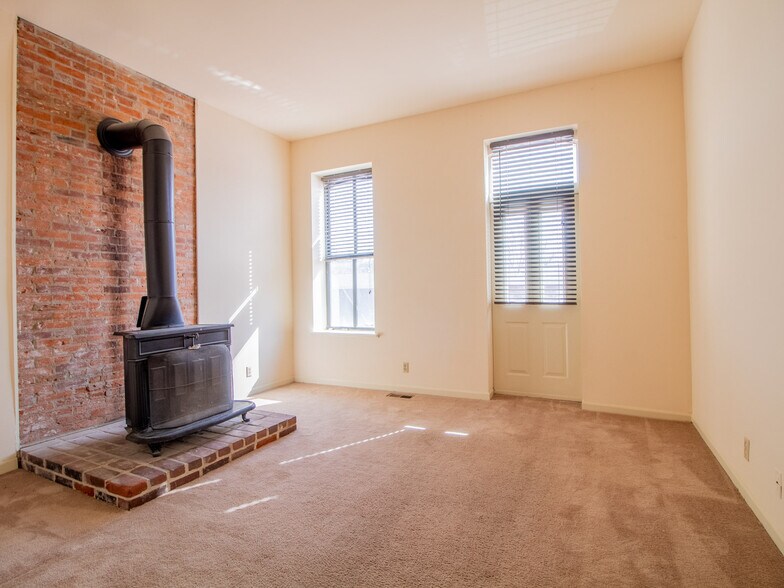More Photos Of 1911 S 11th St, Saint Louis Apartments For Sale