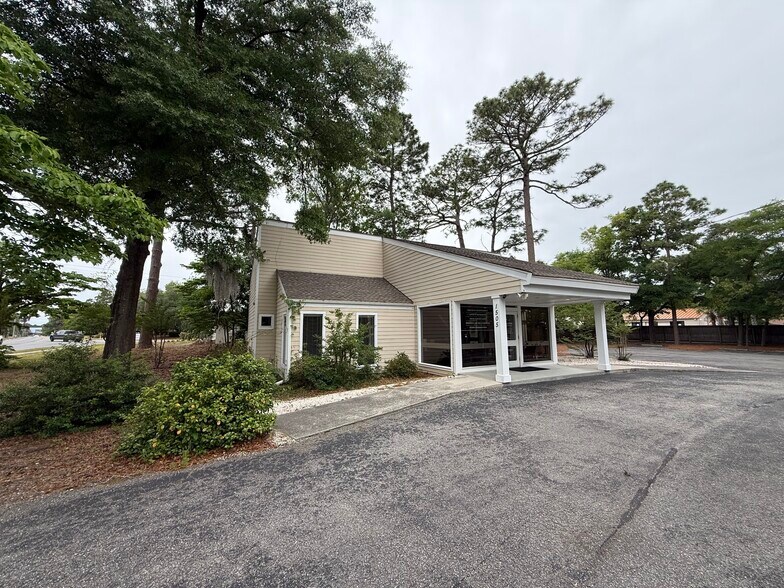 More Photos Of 1505 Medical Center Dr, Wilmington Medical For Sale