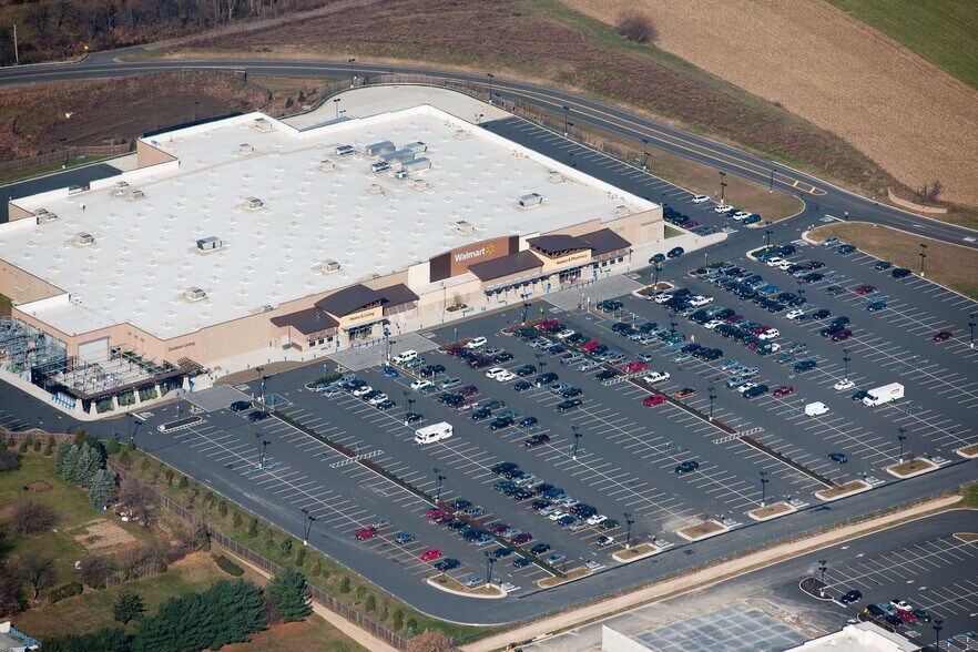 More Photos Of 1700-1780 Tilden Ridge Dr, Hamburg Freestanding For Lease