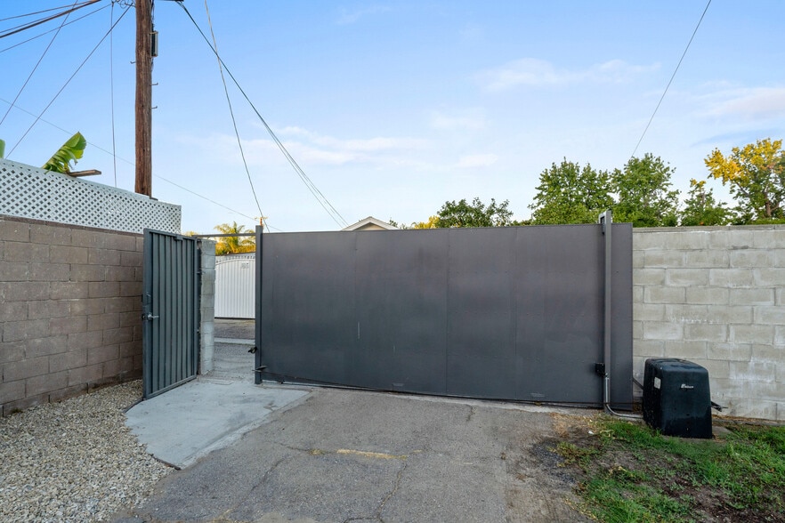 More Photos Of 6738 Coldwater Canyon Ave, North Hollywood Assisted Living For Sale