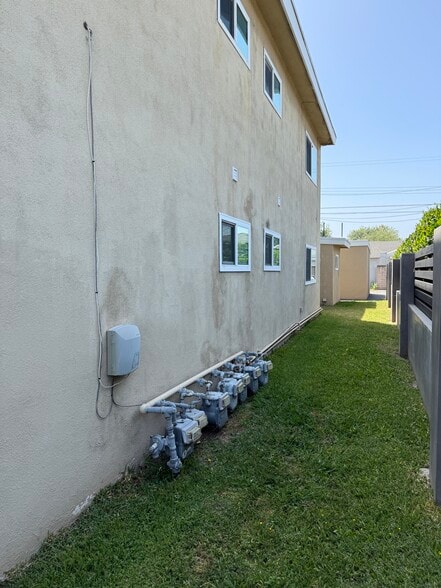 More Photos Of 1300 W Valencia Dr, Fullerton Apartments For Sale