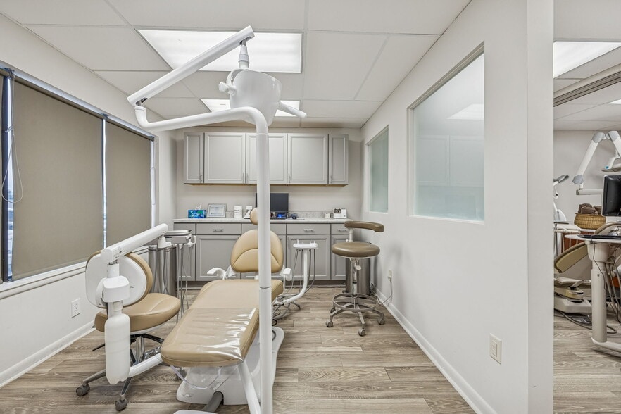 More Photos Of 159-167 Belle Forest Cir, Nashville Office For Lease