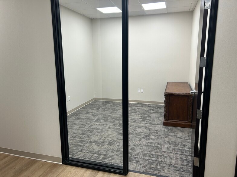 More Photos Of 8925 S Pecos Rd, Henderson Office For Lease