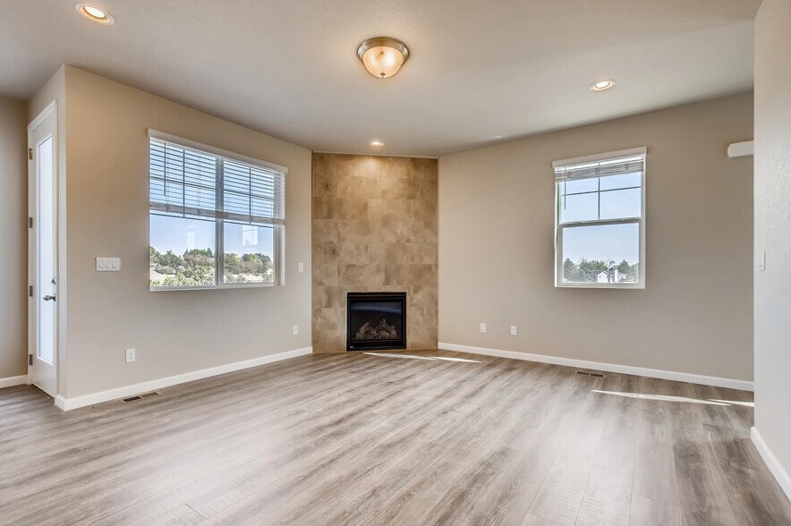 More Photos Of 5315-5329 Canyon View Dr, Castle Rock Apartments For Sale