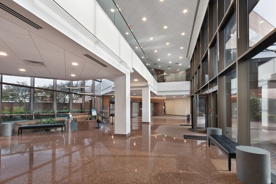 More Photos Of 4795 Meadow Wood Ln, Chantilly Office For Lease