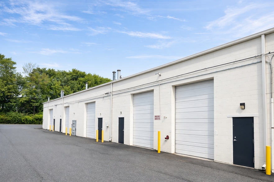 More Photos Of 100 Naamans Rd, Claymont Distribution For Lease