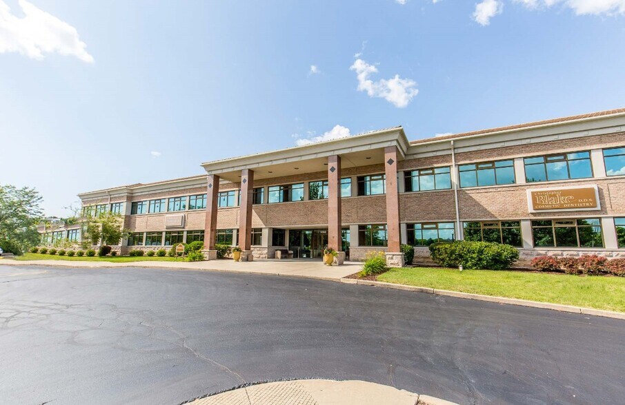 More Photos Of 17280 W North Ave, Brookfield Medical For Lease