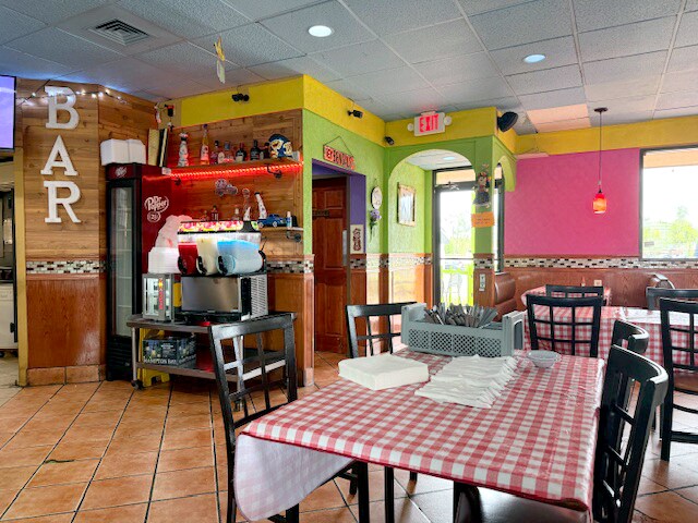 More Photos Of 1061 Reading Rd, Mason Restaurant For Sale